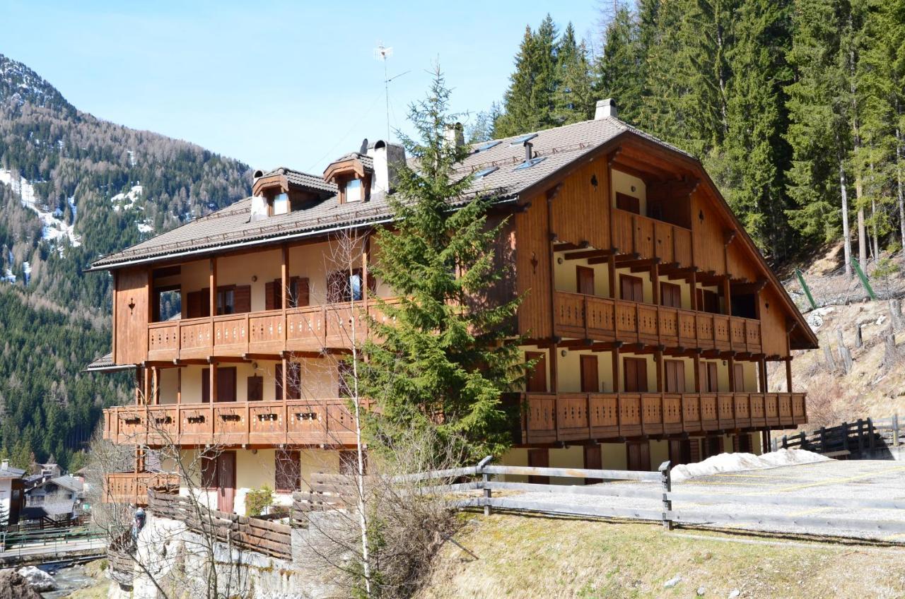 Casa Del Bosco Leilighet Canazei Eksteriør bilde